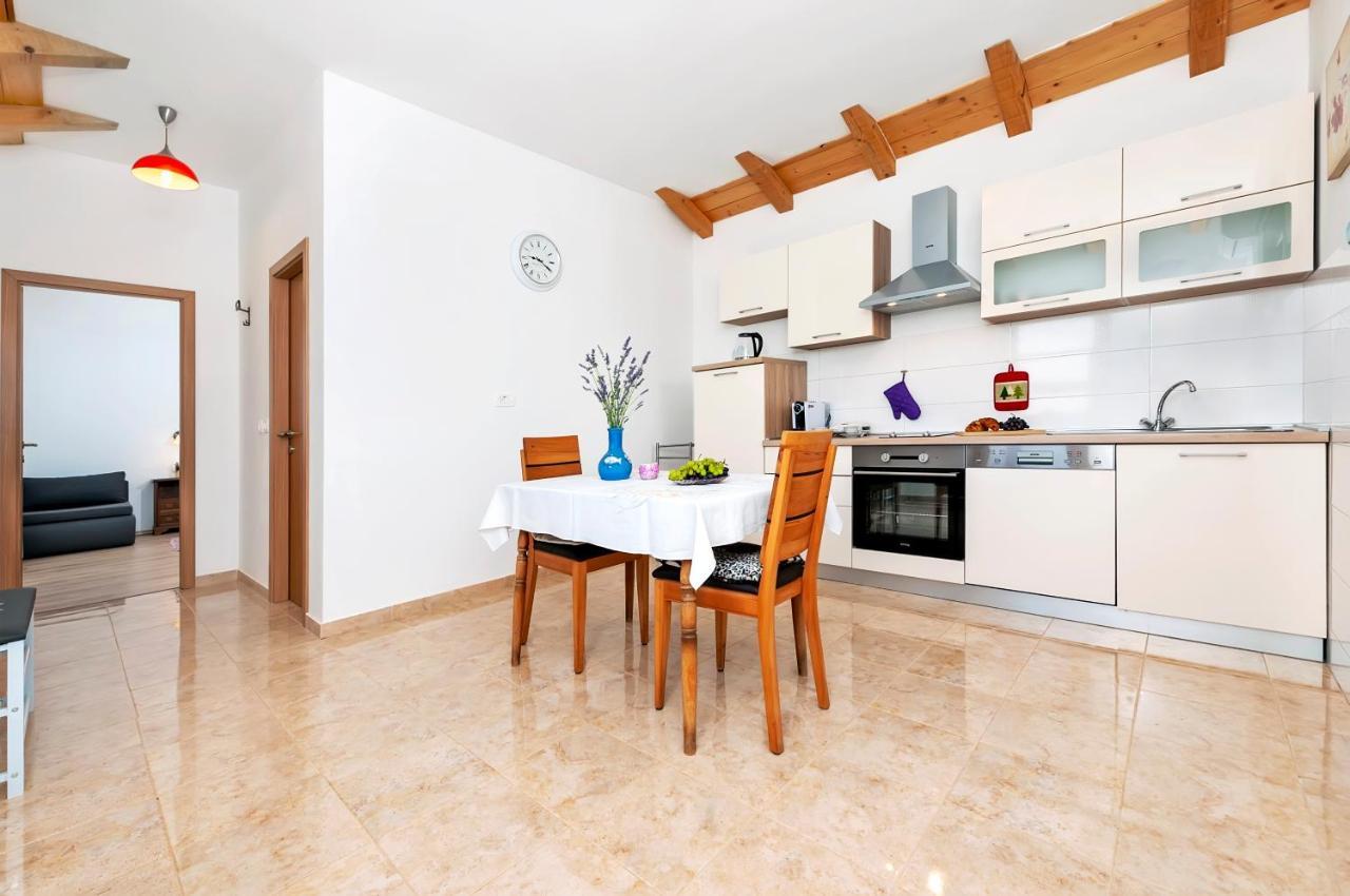 דירות רוביני House Lena - 800 M From The Sea מראה חיצוני תמונה